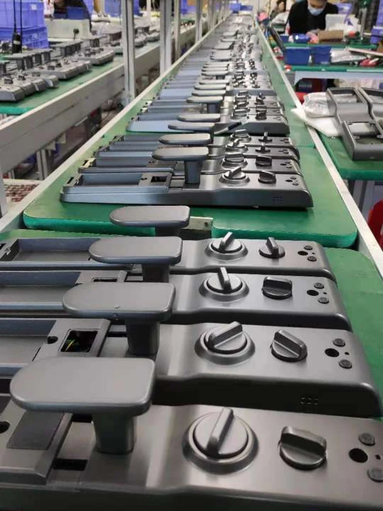 Huarui smart lock assembly line inspection