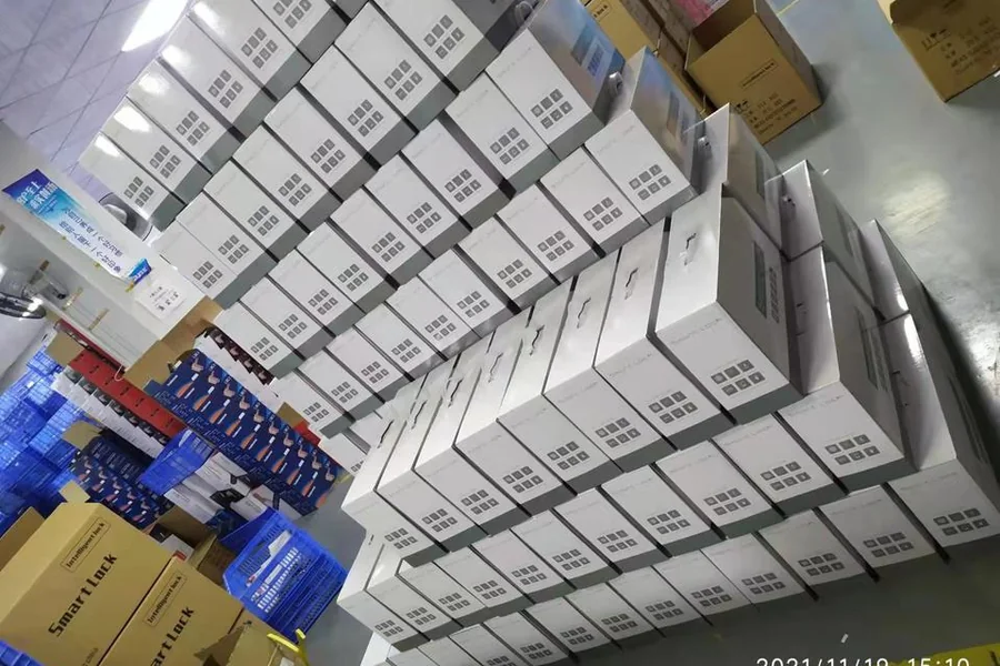 Huarui smart lock packaging and shipment preparation
